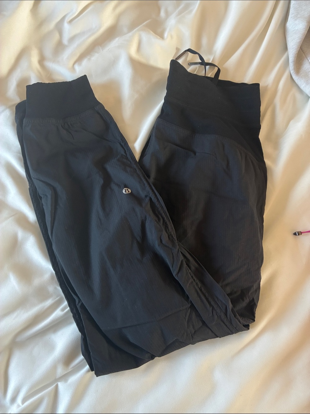 lululemon athletica Women’s Black Jogger Sweatpants